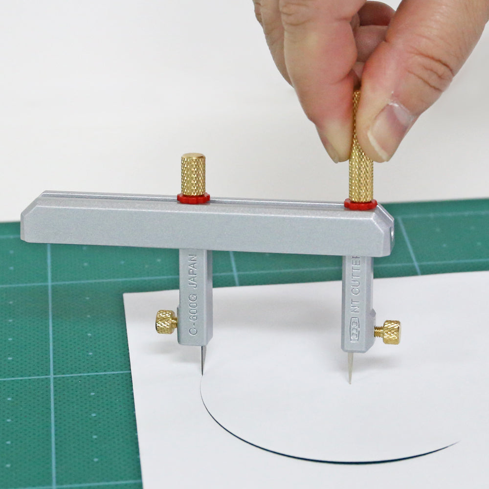 NT Cutter | Compact Metal Circle Cutter (C-700GP)